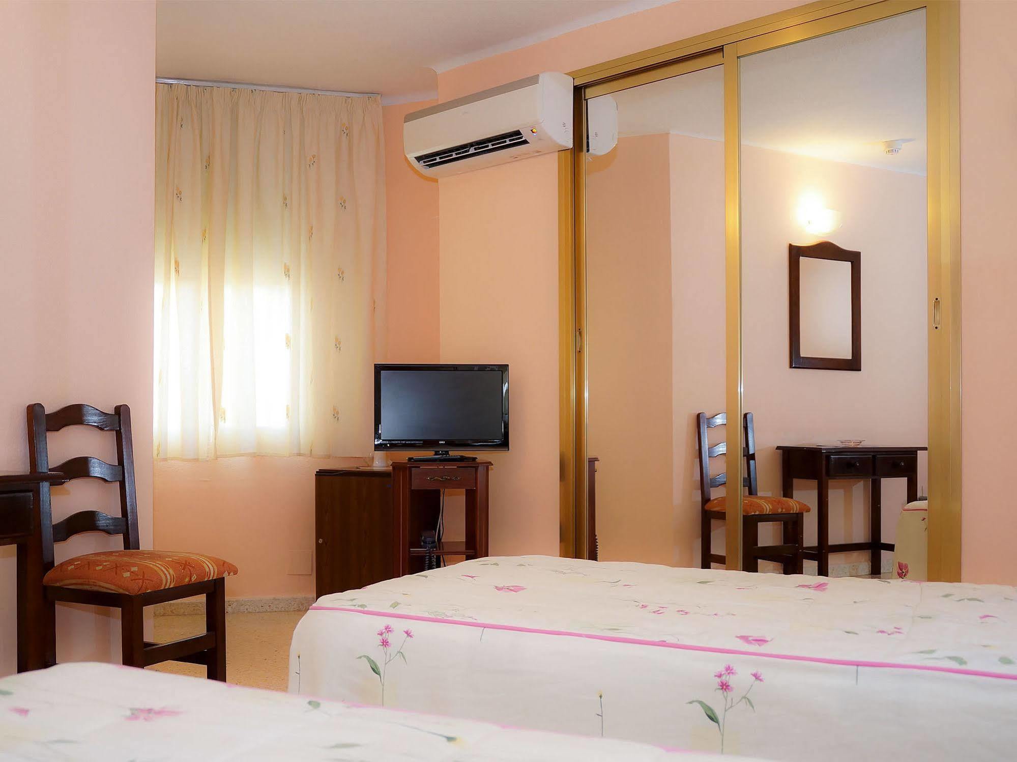 Hotel Velis 3*